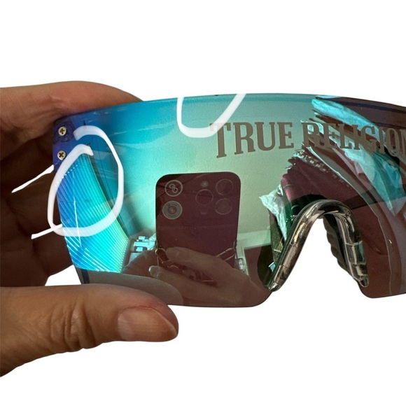 TRUE RELIGION Mirrored Shield Curved Sport Rimless Unisex Sunglasses BNWT - Picture 10 of 10
